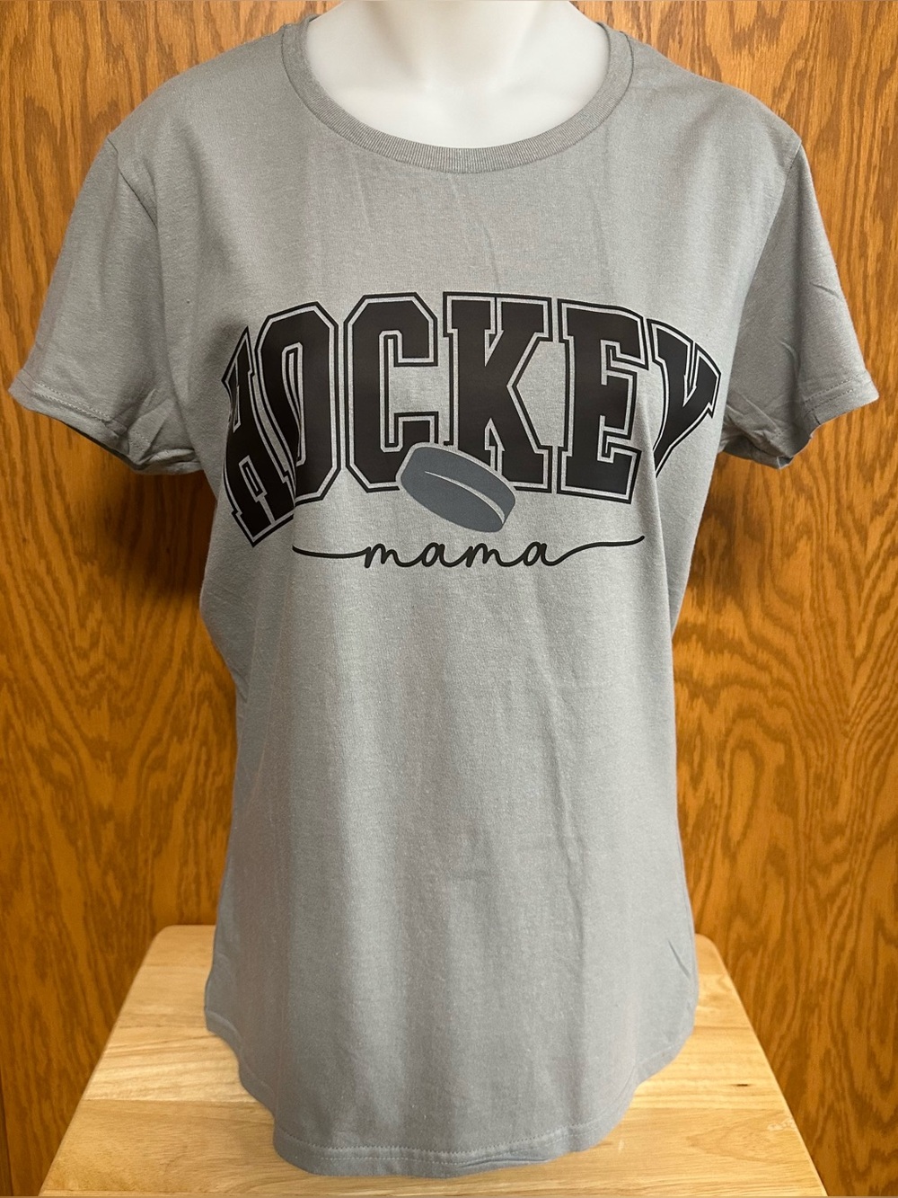 Hockey Mama Crewneck Graphic Tee - NIP